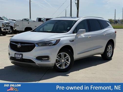 White Frost Tricoat 2018 Buick Enclave Premium