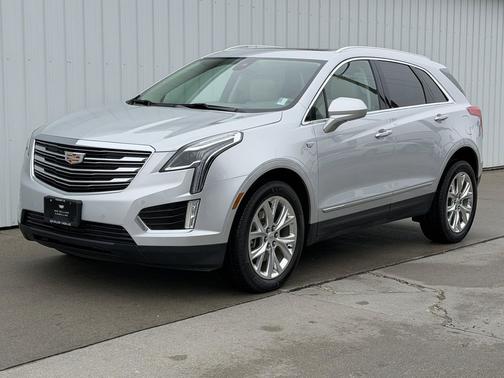 Radiant Silver Metallic 2018 Cadillac XT5 Premium Luxury