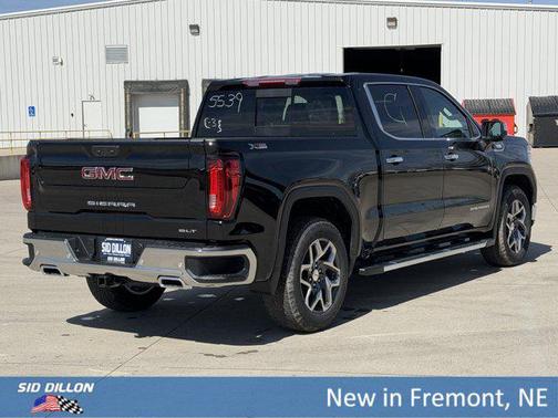 Onyx Black 2026 GMC Sierra 1500 SLT
