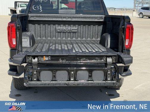 Onyx Black 2026 GMC Sierra 1500 SLT
