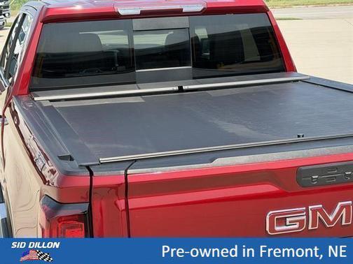 Cayenne Red Tintcoat 2021 GMC Sierra 1500 SLT
