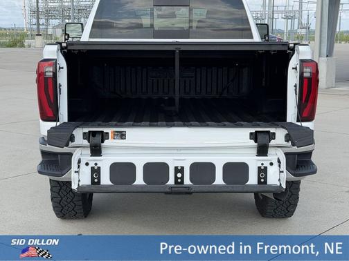 Summit White 2024 GMC Sierra 2500 SLT