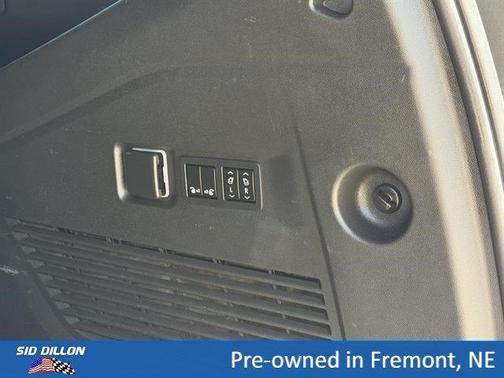 Black 2022 Chevrolet Suburban 4WD Z71