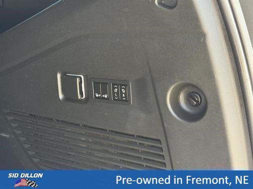 Black 2022 Chevrolet Suburban 4WD Z71