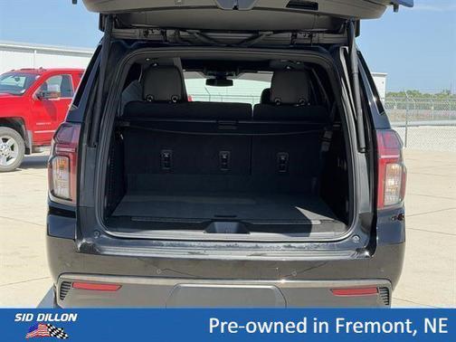 Black 2022 Chevrolet Suburban 4WD Z71