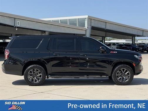 Black 2022 Chevrolet Suburban 4WD Z71