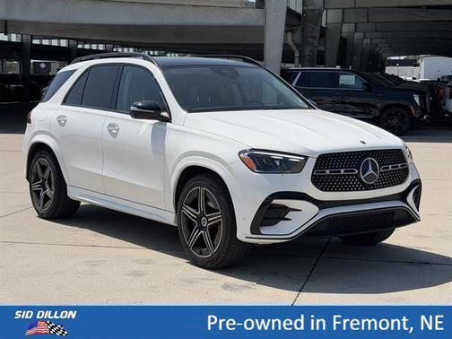 MANUFAKTUR Moonlight White Metallic 2026 Mercedes-Benz GLE 350 4MATIC