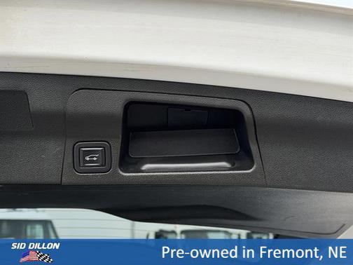 Summit White 2023 GMC Acadia AWD SLT