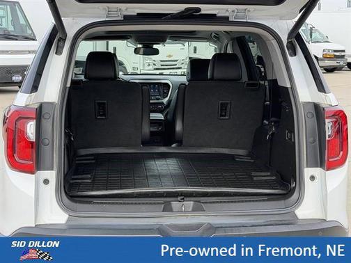 Summit White 2023 GMC Acadia AWD SLT
