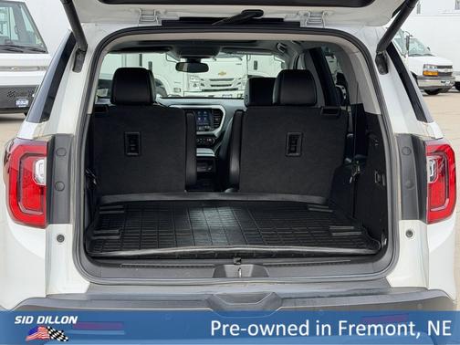 Summit White 2023 GMC Acadia AWD SLT