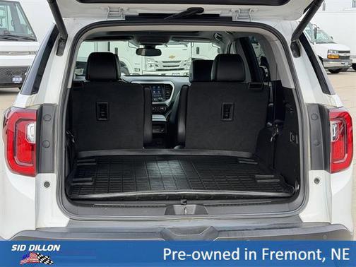 Summit White 2023 GMC Acadia AWD SLT
