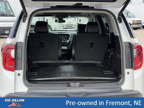 Summit White 2023 GMC Acadia AWD SLT