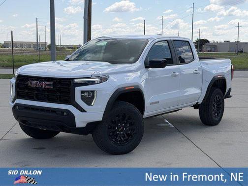 Summit White 2026 GMC Canyon Elevation