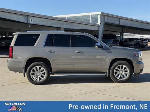Pepperdust Metallic 2019 Chevrolet Tahoe Premier