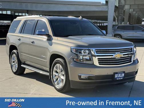 Pepperdust Metallic 2019 Chevrolet Tahoe Premier