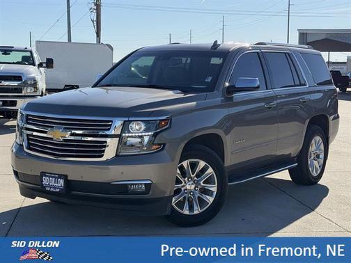 Pepperdust Metallic 2019 Chevrolet Tahoe Premier