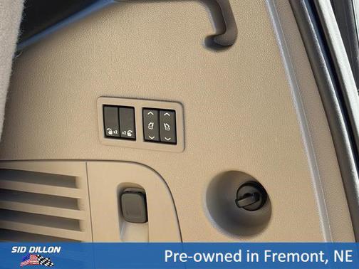 Pepperdust Metallic 2019 Chevrolet Tahoe Premier