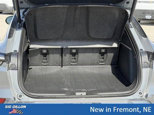Moonstone Gray Metallic 2026 Buick Envista Avenir FWD