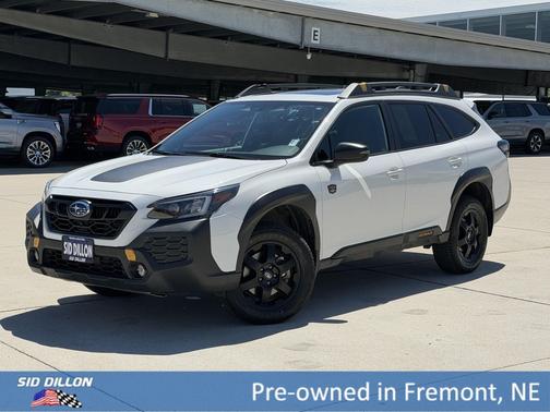 Crystal White Pearl 2025 Subaru Outback Wilderness