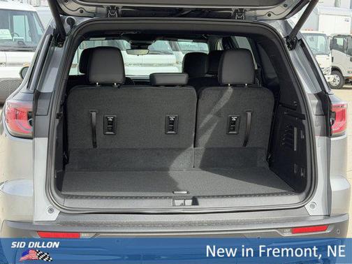 Sterling Metallic 2026 GMC Acadia AT4 AWD