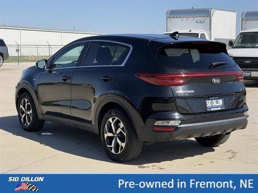Black Cherry 2022 Kia Sportage LX