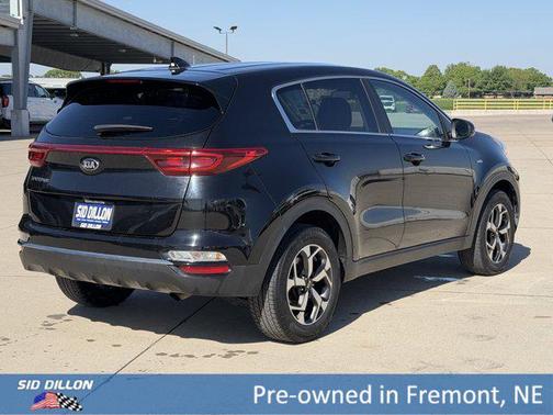 Black Cherry 2022 Kia Sportage LX