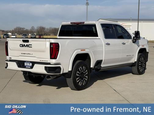 White Frost Tricoat 2025 GMC Sierra 2500 Denali Ultimate