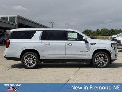 Glacier White Tricoat 2026 GMC Yukon XL Denali