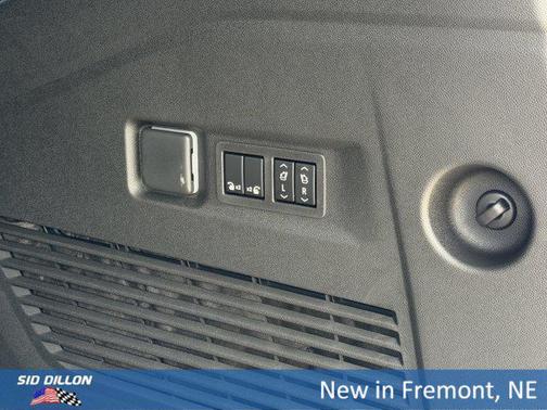 Glacier White Tricoat 2026 GMC Yukon XL Denali