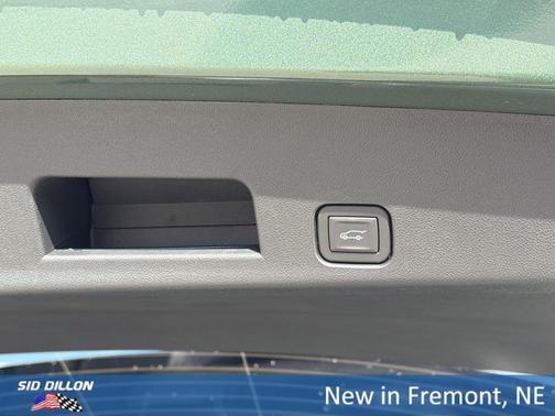 Emerald Green Metallic 2027 Buick Enclave Avenir