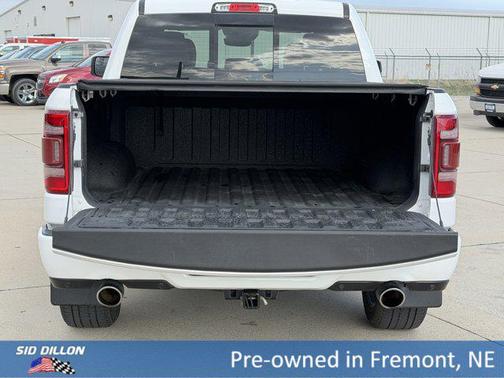 Bright White Clearcoat 2022 RAM 1500 Laramie