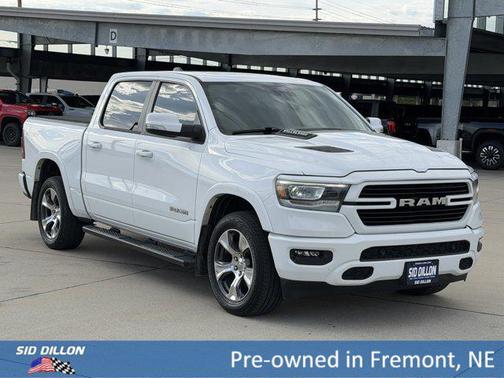 Bright White Clearcoat 2022 RAM 1500 Laramie