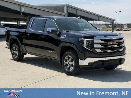 Onyx Black 2026 GMC Sierra 1500 SLE