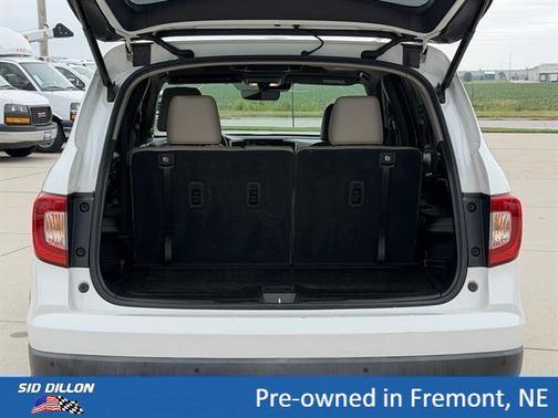 Platinum White Pearl 2020 Honda Pilot Touring 8-Passenger