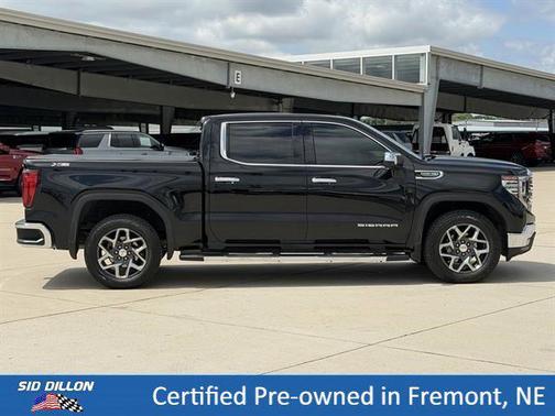 Onyx Black 2023 GMC Sierra 1500 SLT