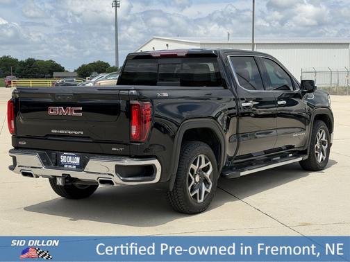 Onyx Black 2023 GMC Sierra 1500 SLT