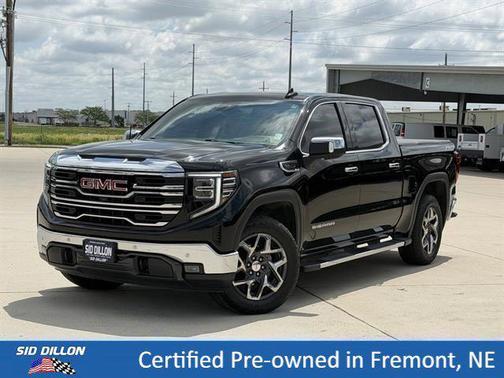 Onyx Black 2023 GMC Sierra 1500 SLT