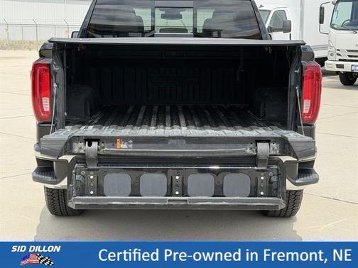 Onyx Black 2023 GMC Sierra 1500 SLT