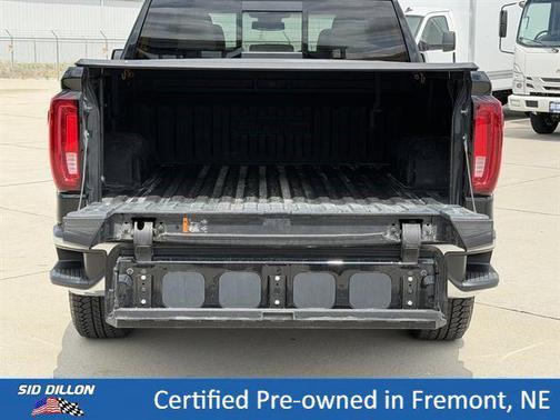 Onyx Black 2023 GMC Sierra 1500 SLT