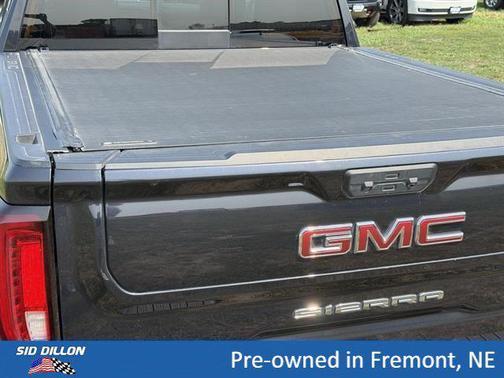 Titanium Rush Metallic 2022 GMC Sierra 1500 SLT