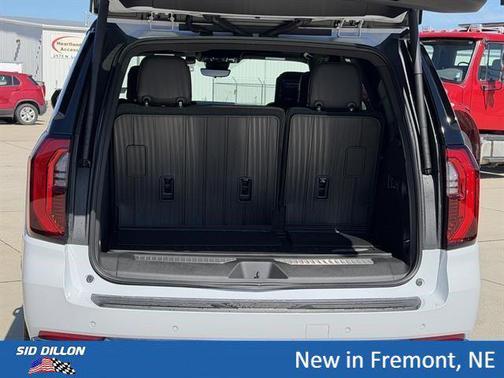 Glacier White Tricoat 2026 GMC Yukon Denali Ultimate