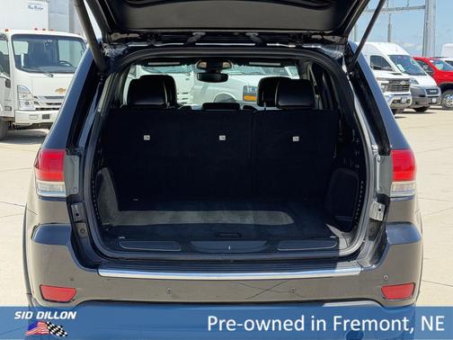 Diamond Black Crystal Pearlcoat 2018 Jeep Grand Cherokee Limited