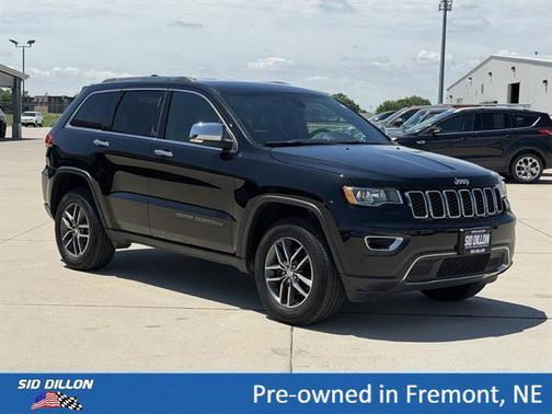 Diamond Black Crystal Pearlcoat 2018 Jeep Grand Cherokee Limited