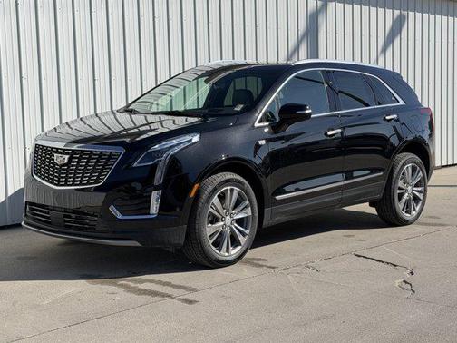 Stellar Black Metallic 2026 Cadillac XT5 Premium Luxury