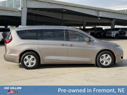 Molten Silver 2017 Chrysler Pacifica Touring-L