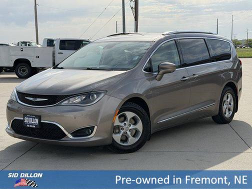 Molten Silver 2017 Chrysler Pacifica Touring-L