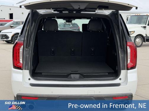 White Frost Tricoat 2023 GMC Yukon XL Denali Ultimate