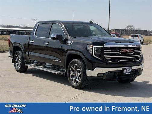 Onyx Black 2025 GMC Sierra 1500 SLT