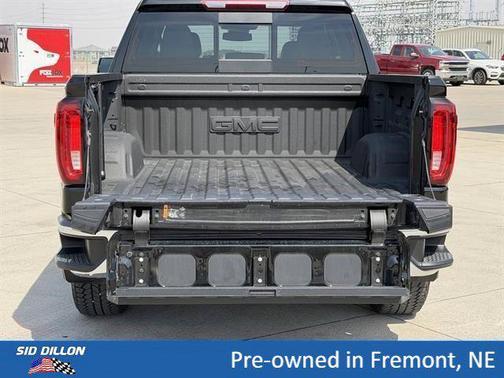 Onyx Black 2025 GMC Sierra 1500 SLT