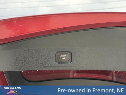 Red 2018 Ford Explorer XLT